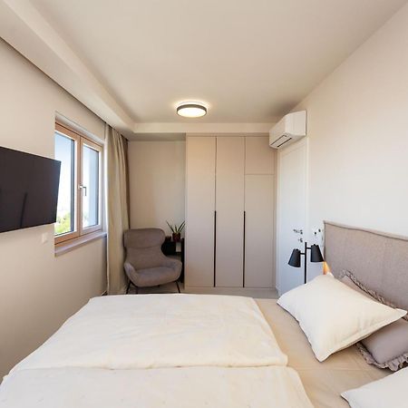 D-Apartment - With Garage And Balcony Zadar Exterior foto