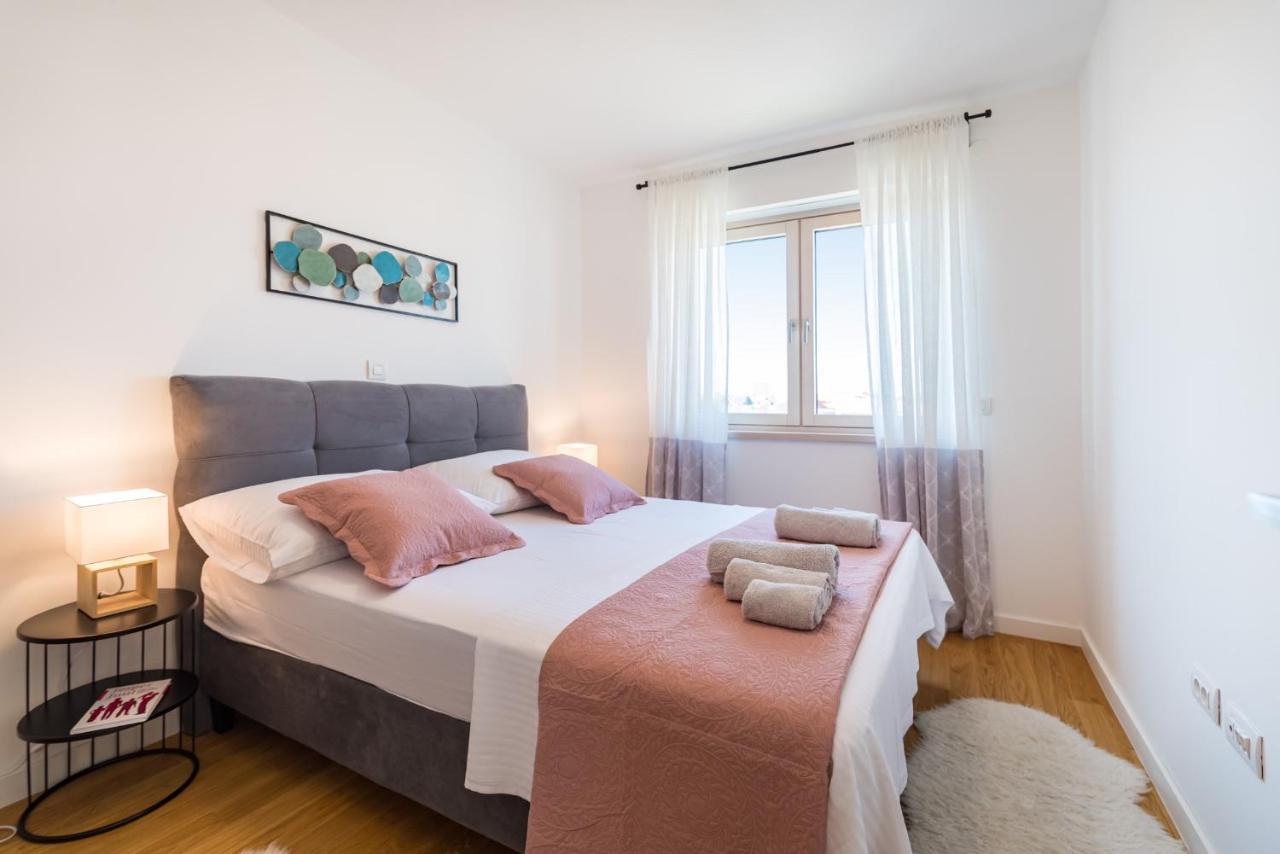 D-Apartment - With Garage And Balcony Zadar Exterior foto